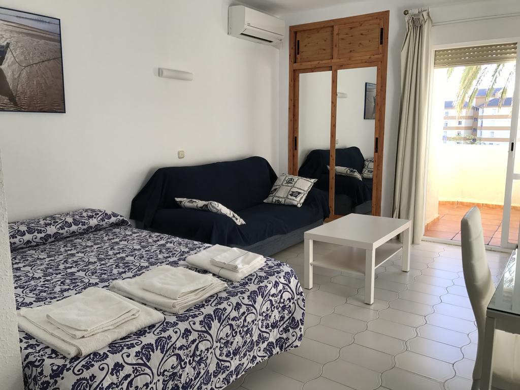 Estudios Y Apartamentos Benal Beach เบนัลมาเดนา ภายนอก รูปภาพ